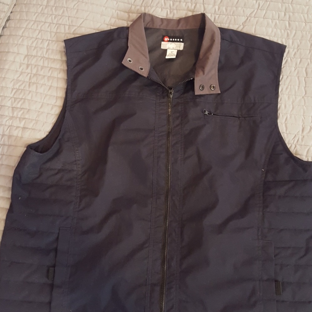 Men's vest